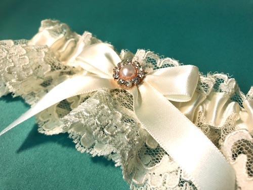 simply charming garters